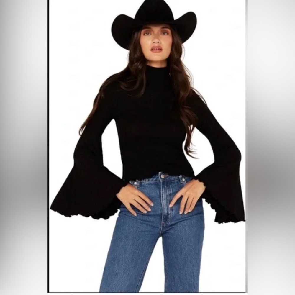 Shyanne Women's Mock Neck Bell Sleeves Party Date Night Cropped Top  Sz S‎ EUC